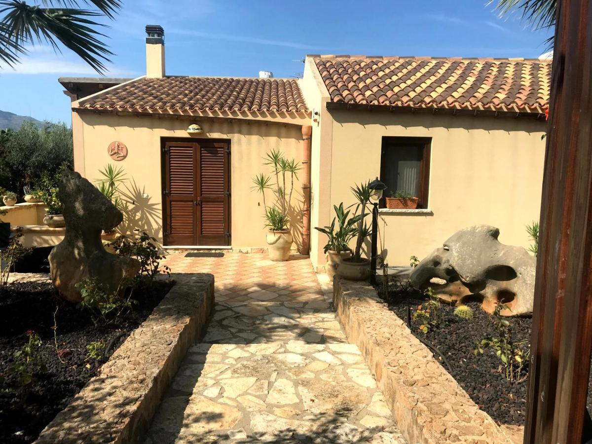 Baia Cofano Home กุสโตนาชี ภายนอก รูปภาพ