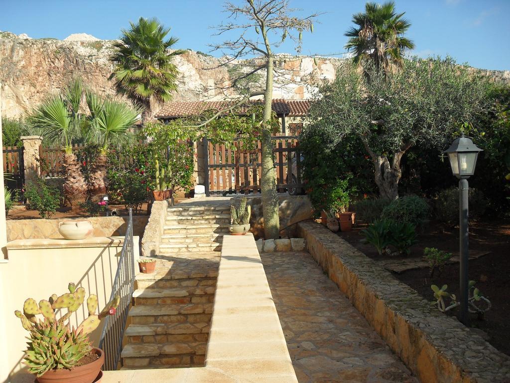Baia Cofano Home กุสโตนาชี ภายนอก รูปภาพ