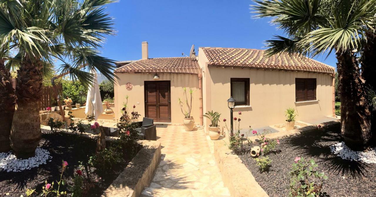 Baia Cofano Home กุสโตนาชี ภายนอก รูปภาพ